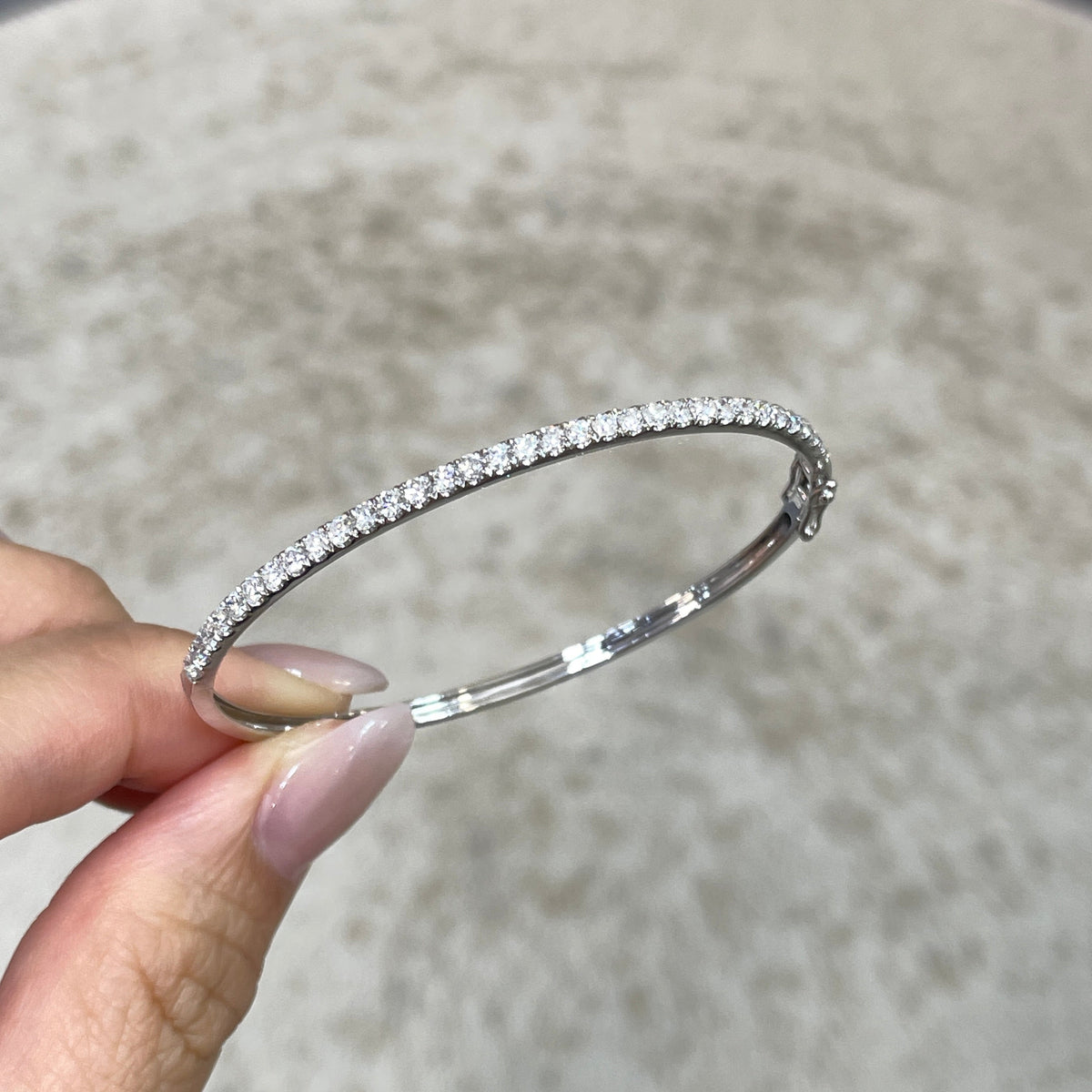 9k Lab diamond round 1.1ct half tennis bangle bracelet