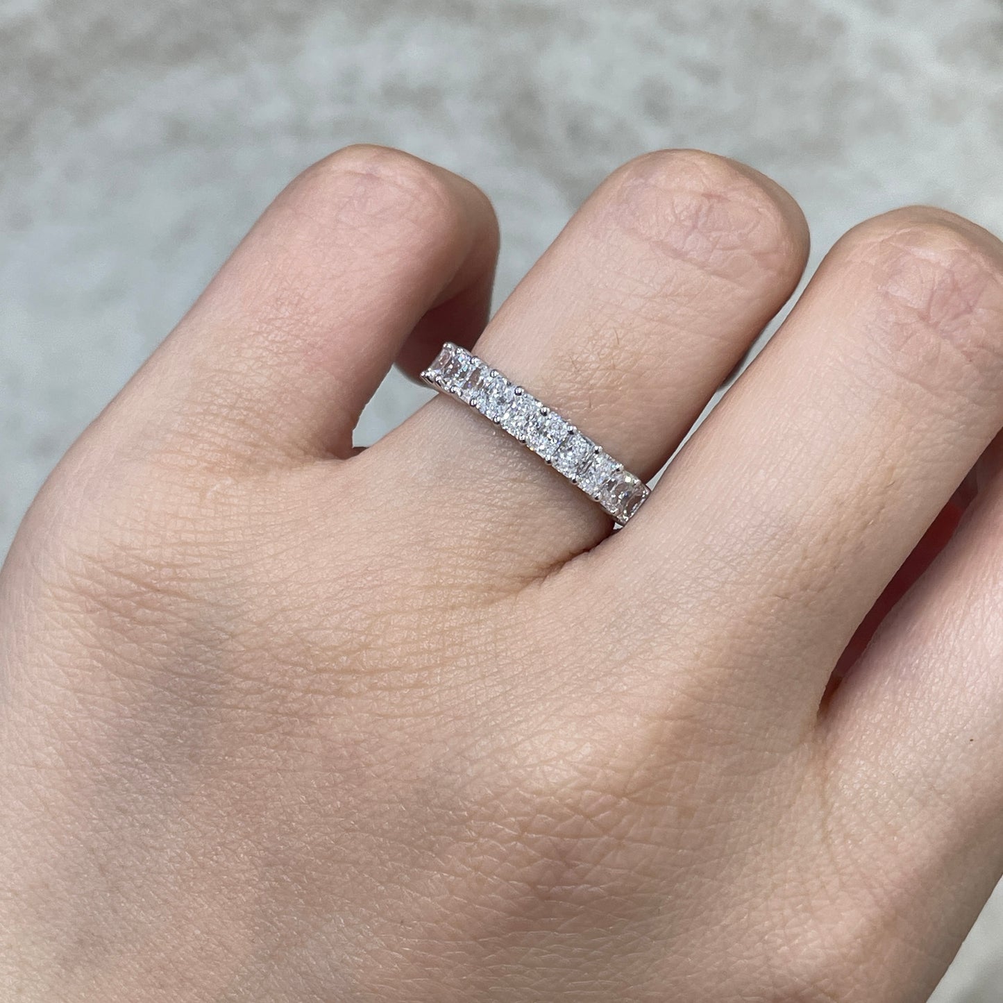 9k Lab diamond Radiant cut 1.1ct half eternity straight vertical line band ring
