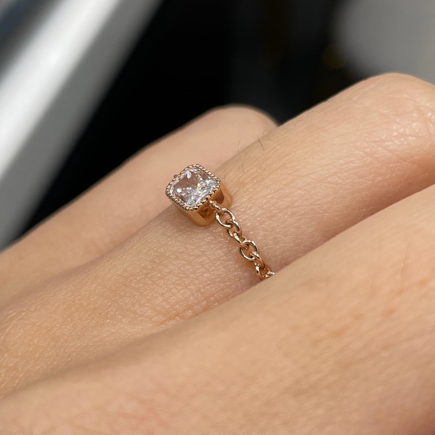 Lab diamond radiant cut 0.4ct milgrain bezel chain ring