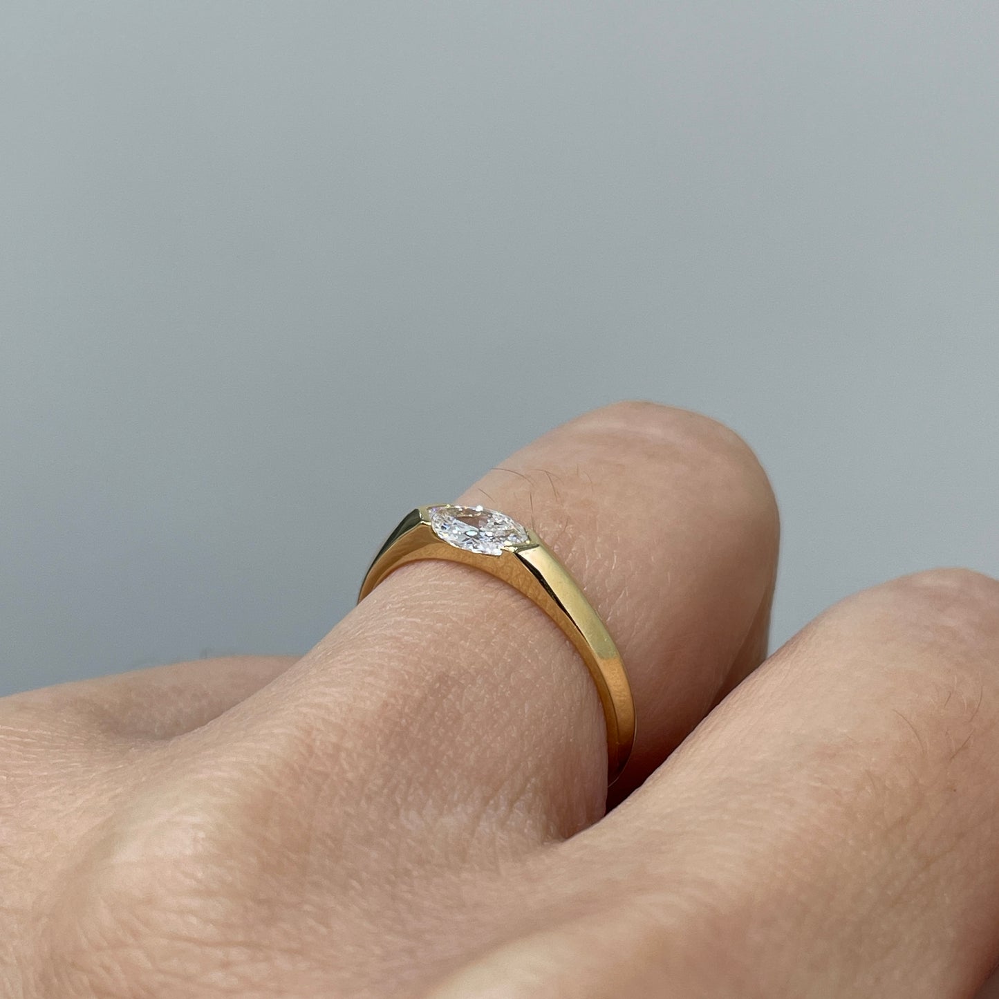 Lab diamond marquise 0.3ct east west horizontal ring