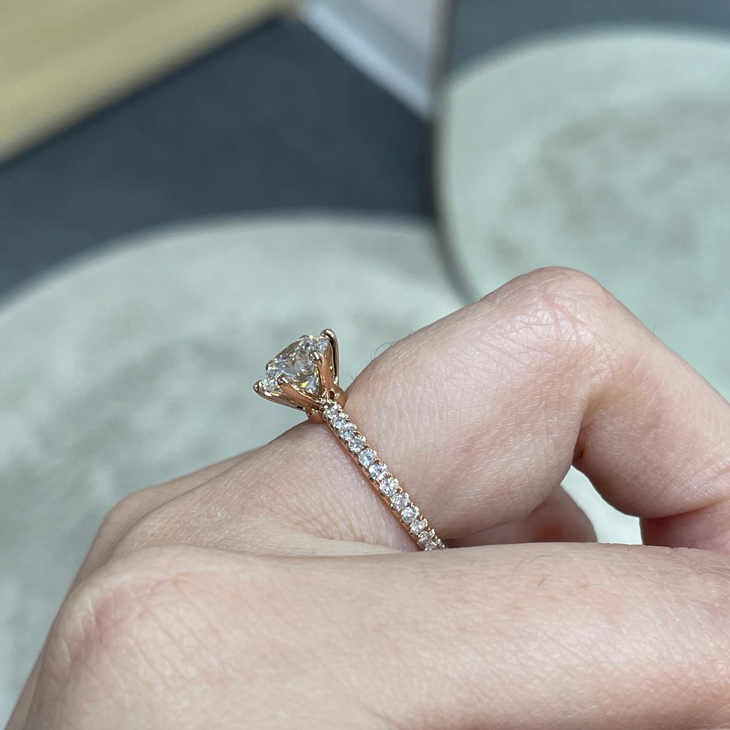 IGI lab diamond round 1.5ct six-prong full pave ring