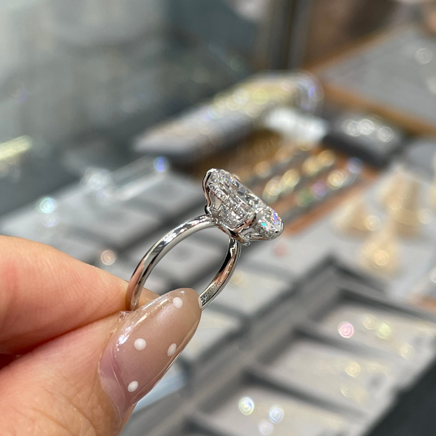 IGI lab diamond Oval 3.5ct four-prong underhalo ring