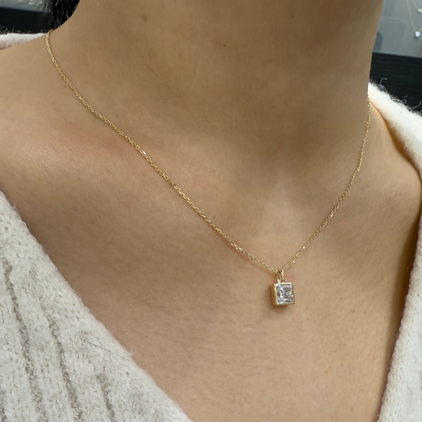 Lab diamond Princess cut 1ct bezel pendant with necklace