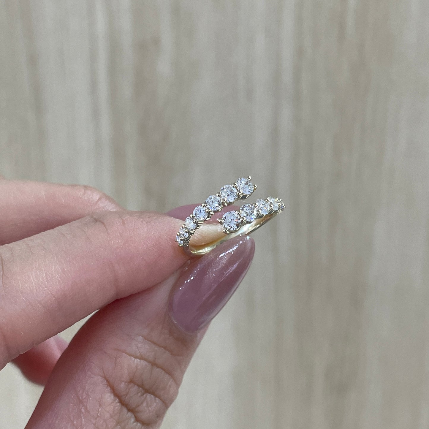 9k Lab diamond round 0.6ct half eternity z open pinky ring