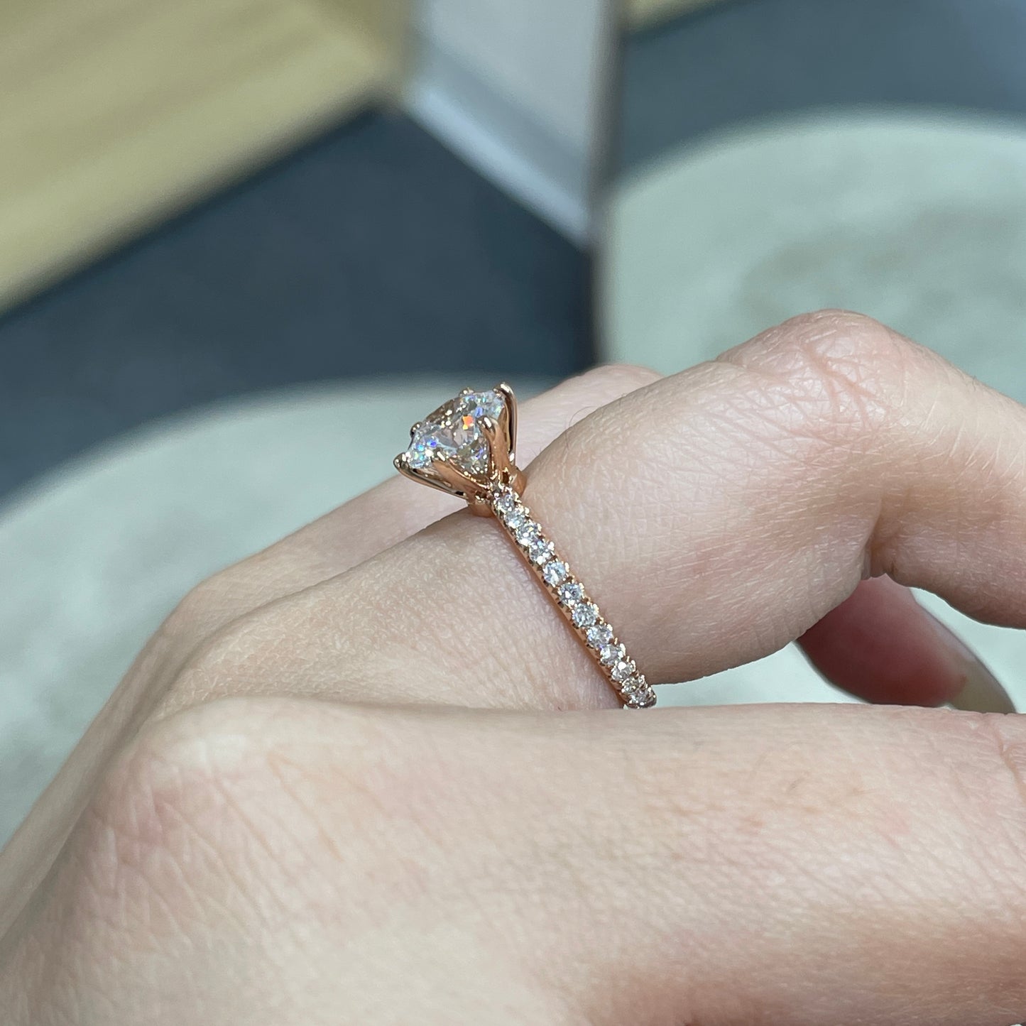 IGI lab diamond round 1.5ct six-prong full pave ring