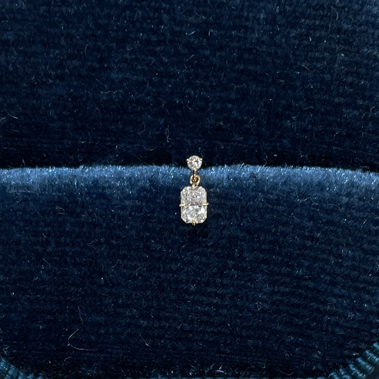 Lab diamond round and radiant cut 0.1ct stud swing earring-each