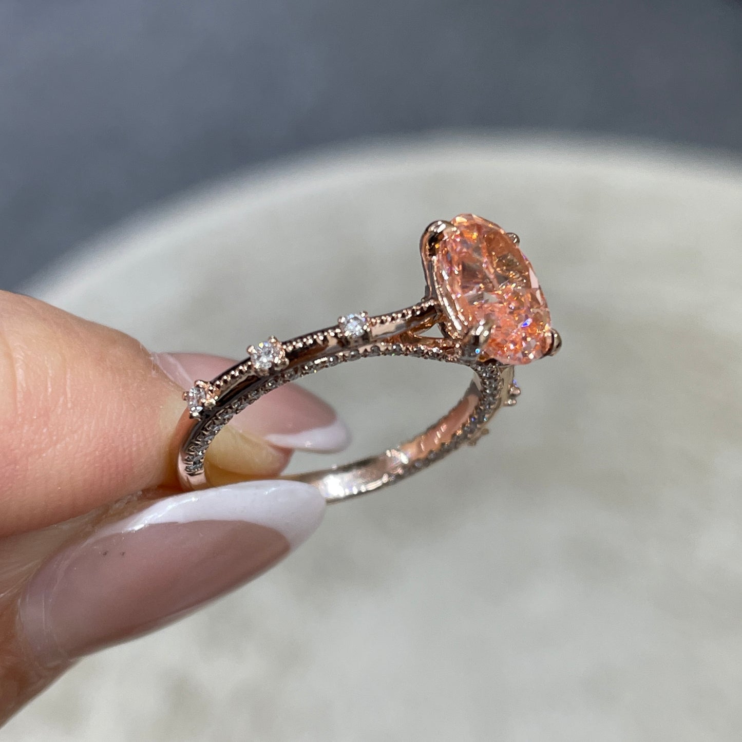 IGI Lab pink diamond oval shape 2ct milgrain under paved ring