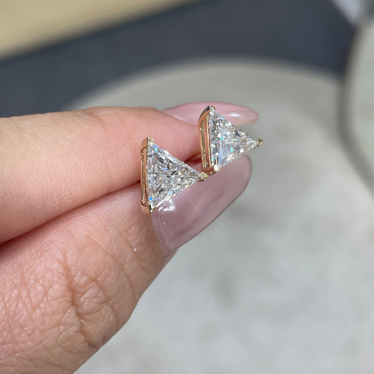 IGI Lab diamond Triangle cut 2ct stud earrings-pair