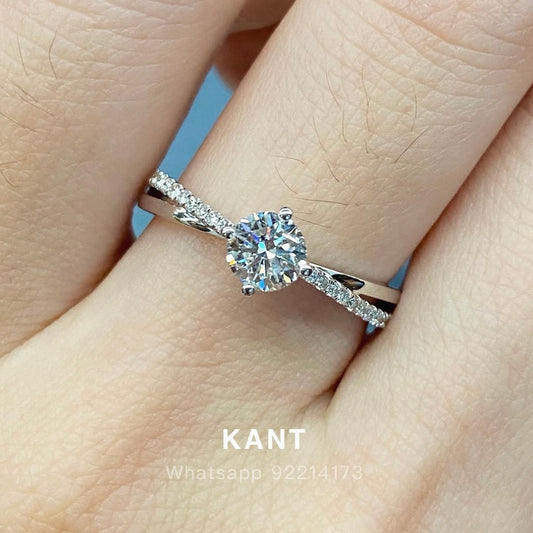Lab diamond Round 0.5ct compass four-prong criss cross pave band ring