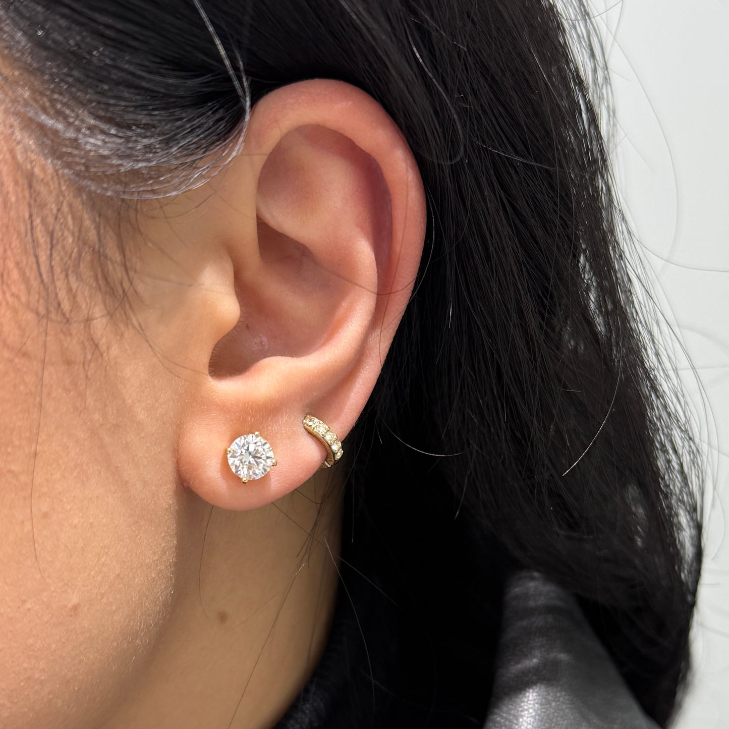Lab diamond round 2ct classic four-prong stud earrings-pair