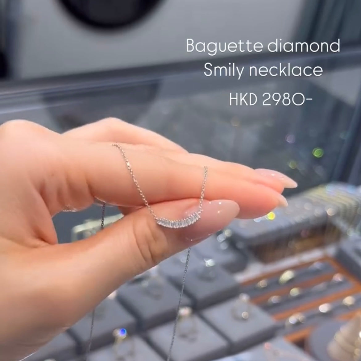 Lab Diamond baguette 0.25ct smily necklace