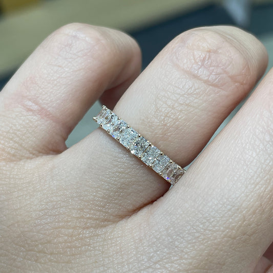 9k Lab diamond Radiant cut 1.1ct half eternity straight vertical line band ring