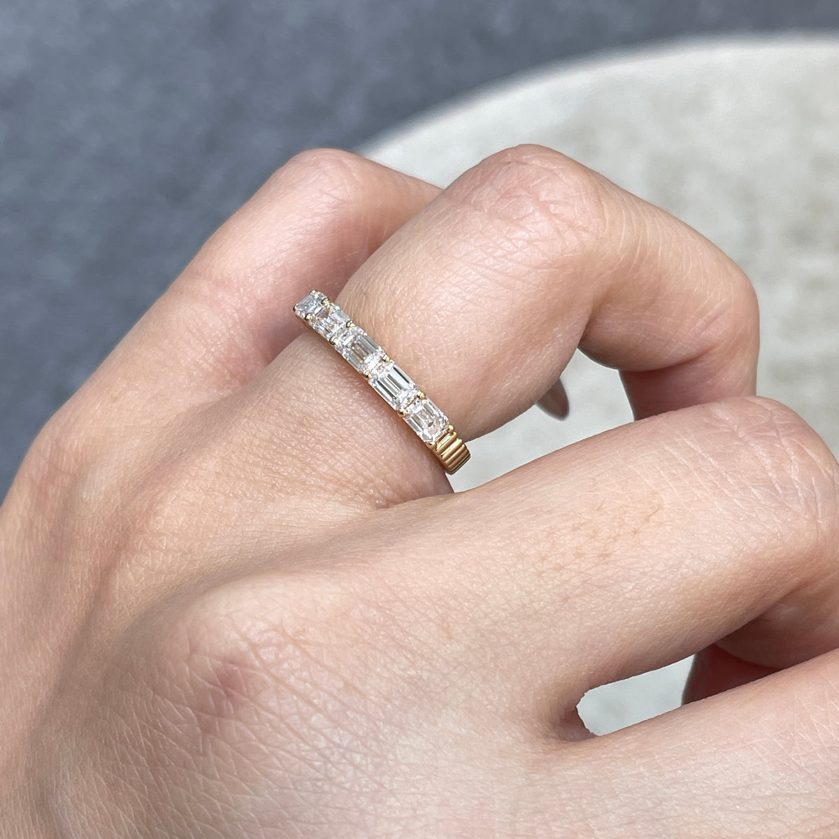 9k Lab diamond emerald cut 1.2ct horizontal half eternity straight vertical line band ring