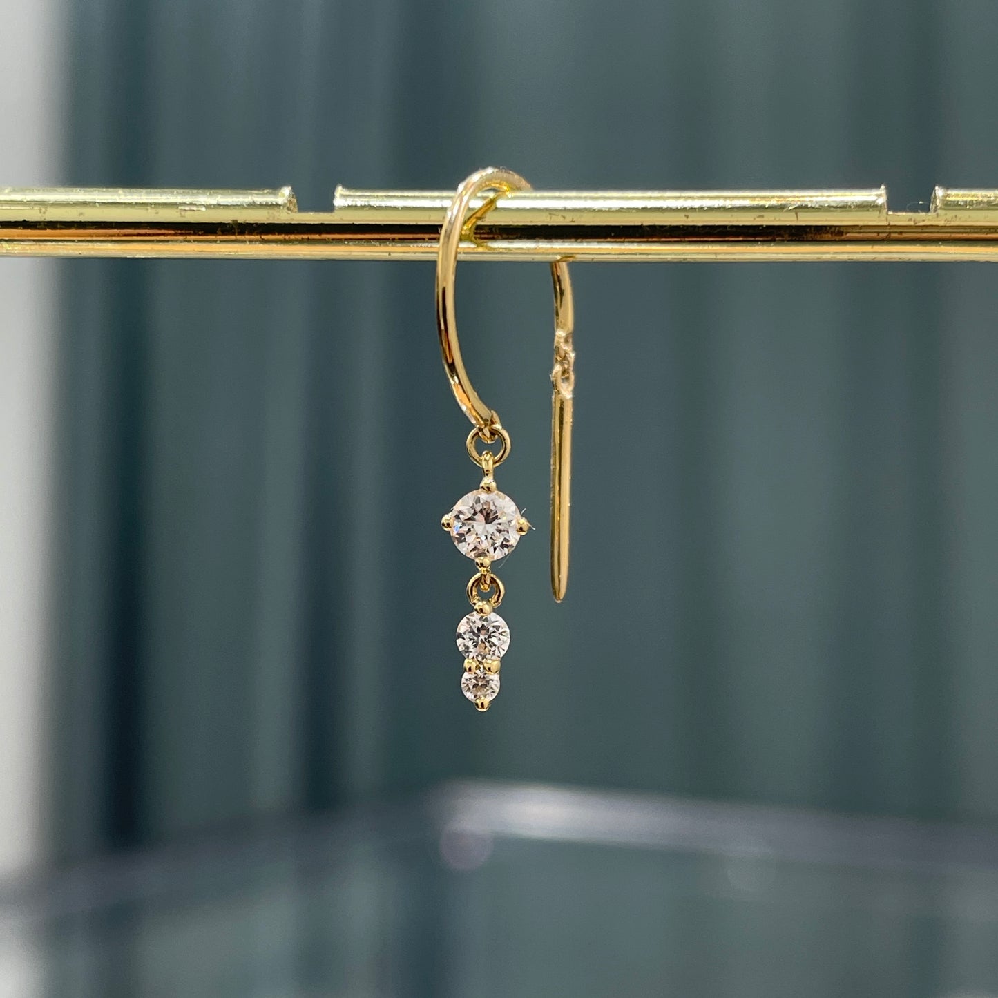 Lab diamond round 0.15ct swing C shape hook earring-each