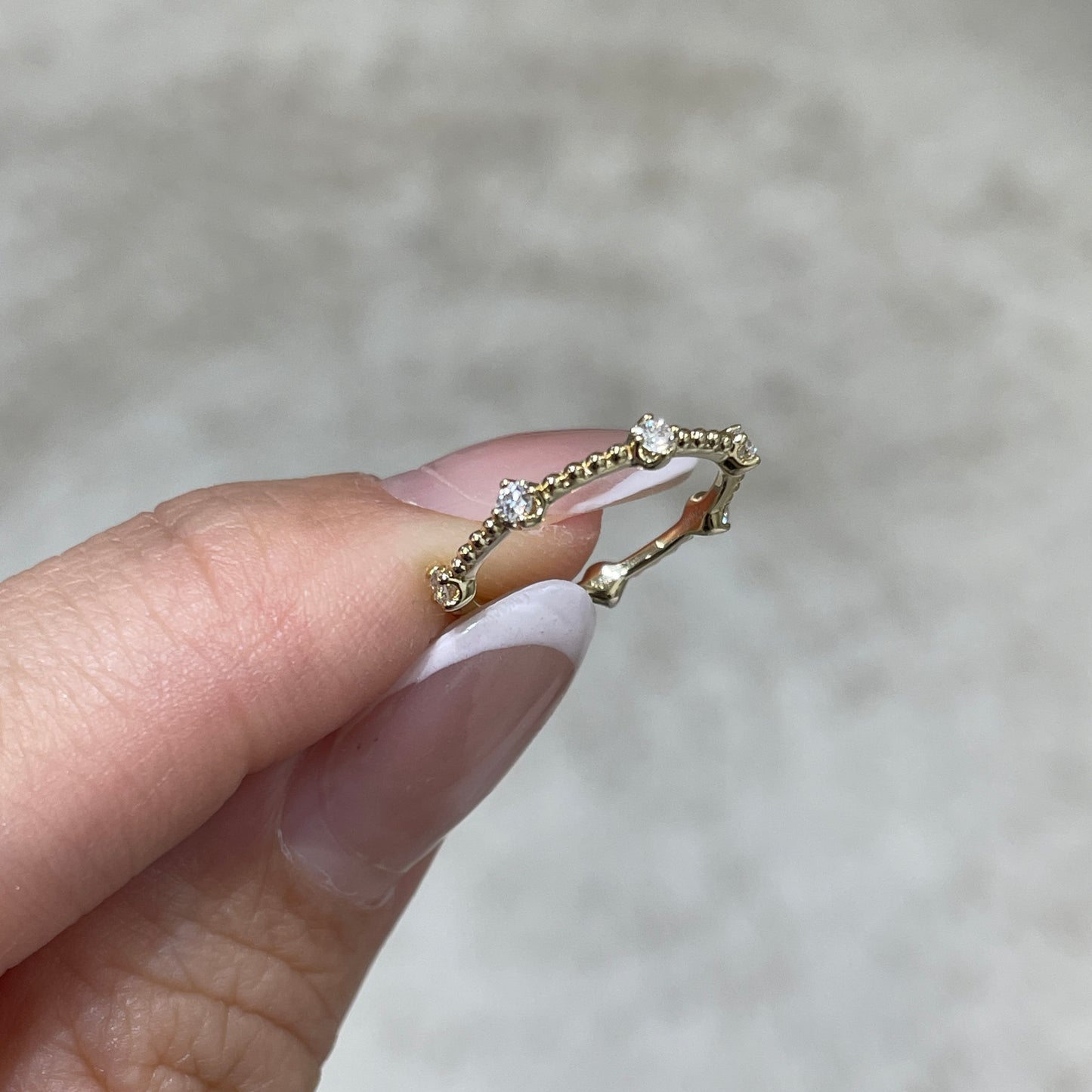 9k Lab diamond Round 0.16ct compass four-prong full milgrain pinky ring