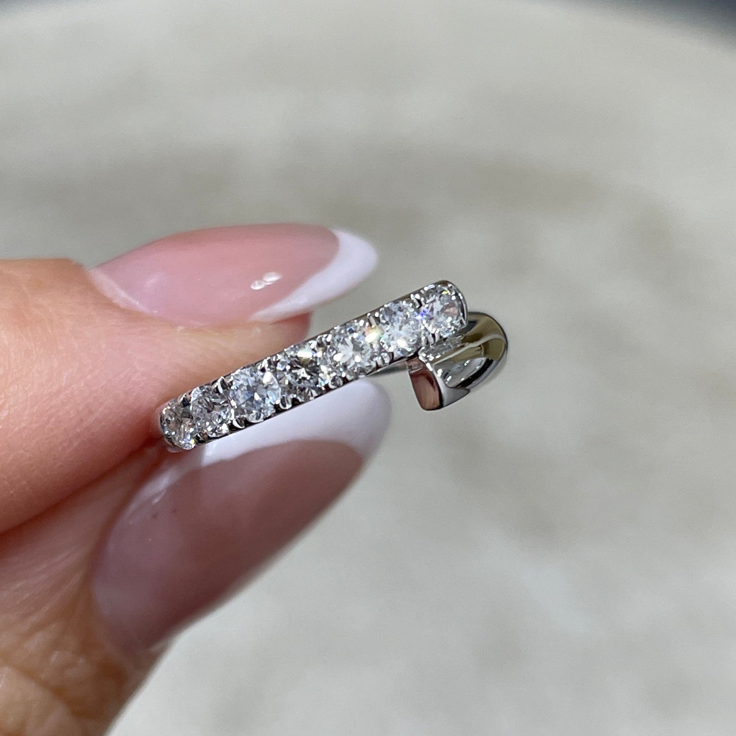 9k lab diamond round 0.3ct round lucky pinky ring