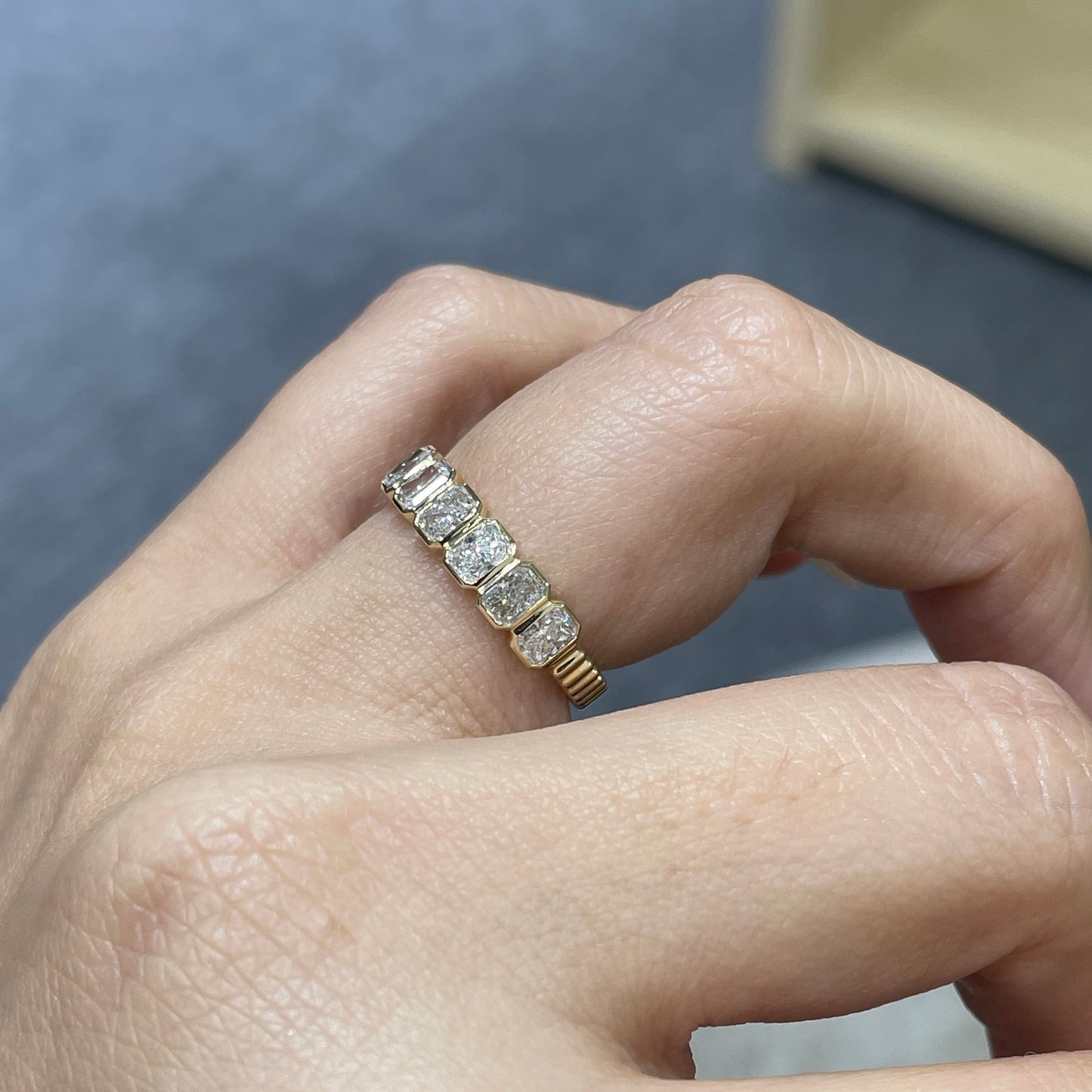 9k Lab diamond radiant cut 1.18ct bezel vertical line band half eternity ring
