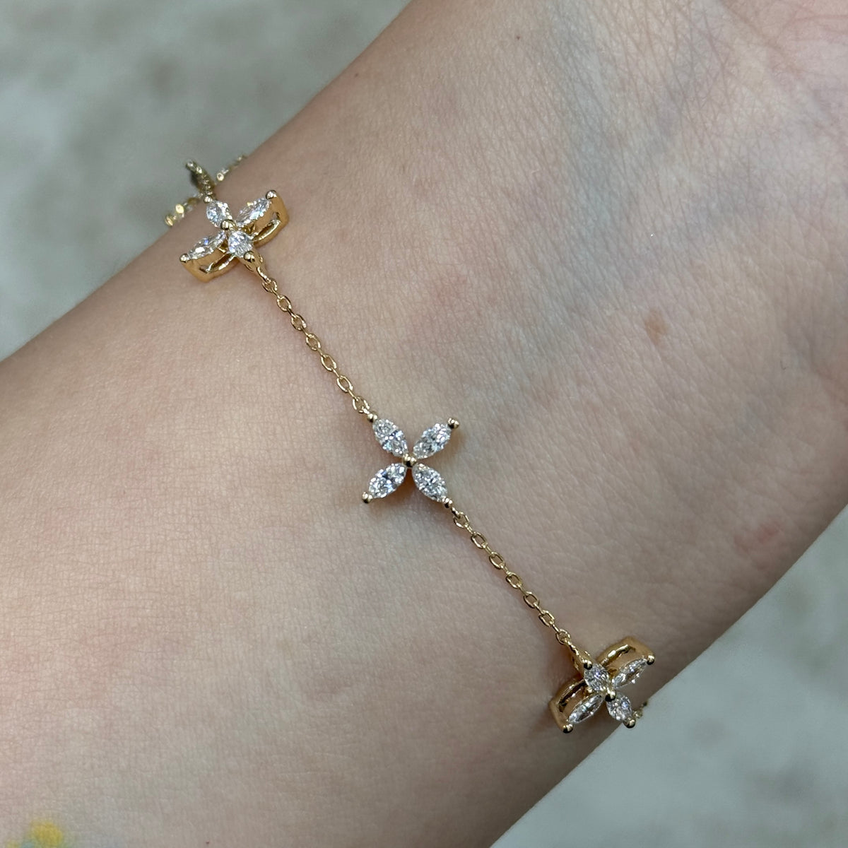 Lab diamond marquise 1ct five flowers bracelet