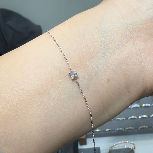 Lab diamond princess cut 0.15ct four-prong bracelet