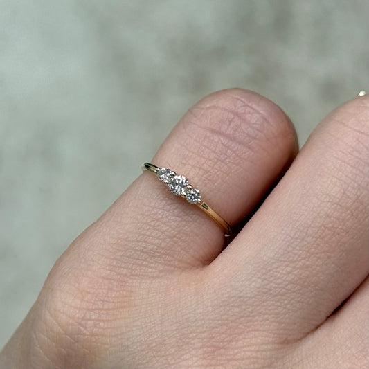 9K Lab diamond Round 0.13ct trio pinky ring