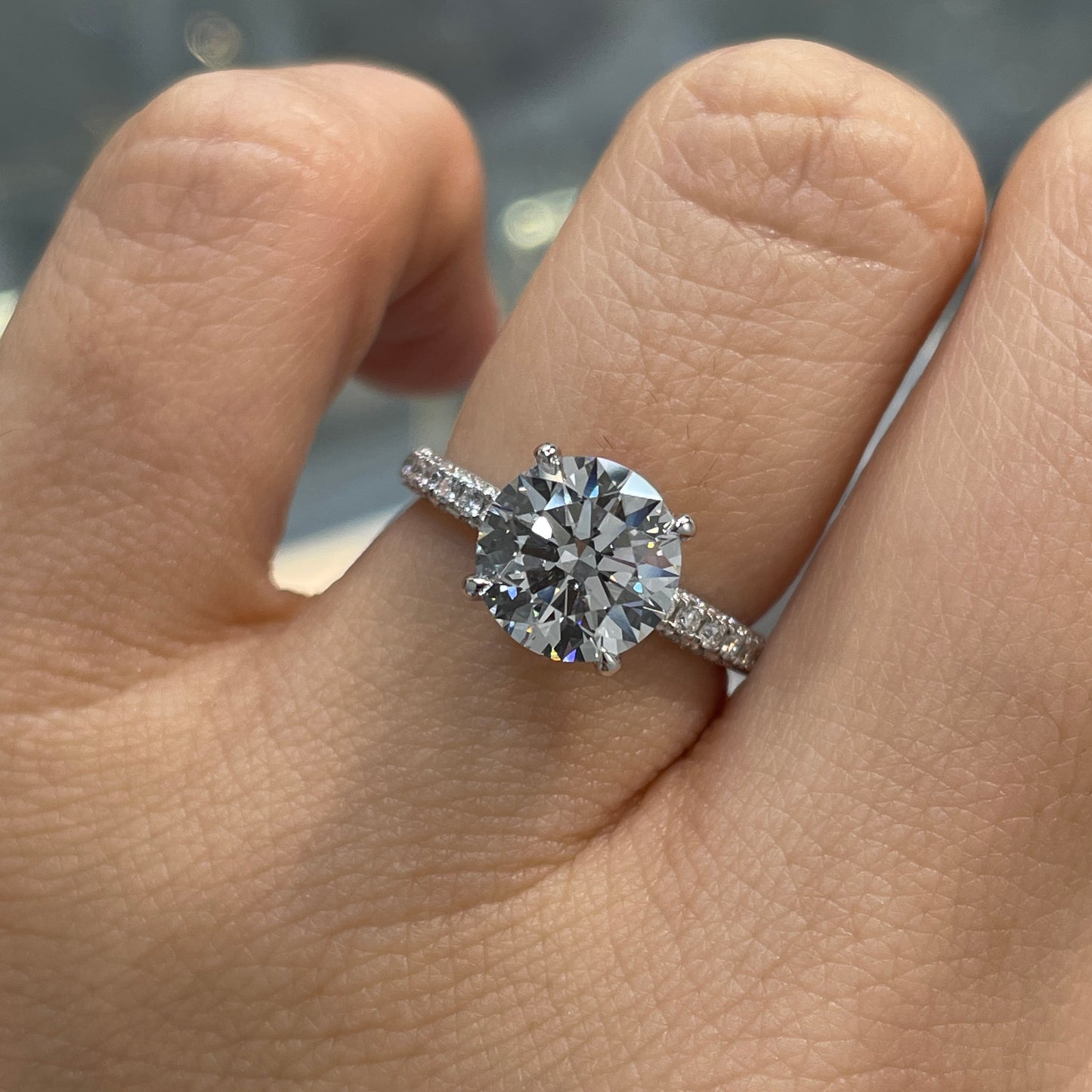 IGI Lab diamond Round 2ct underhalo with underpaved three-side pave band ring