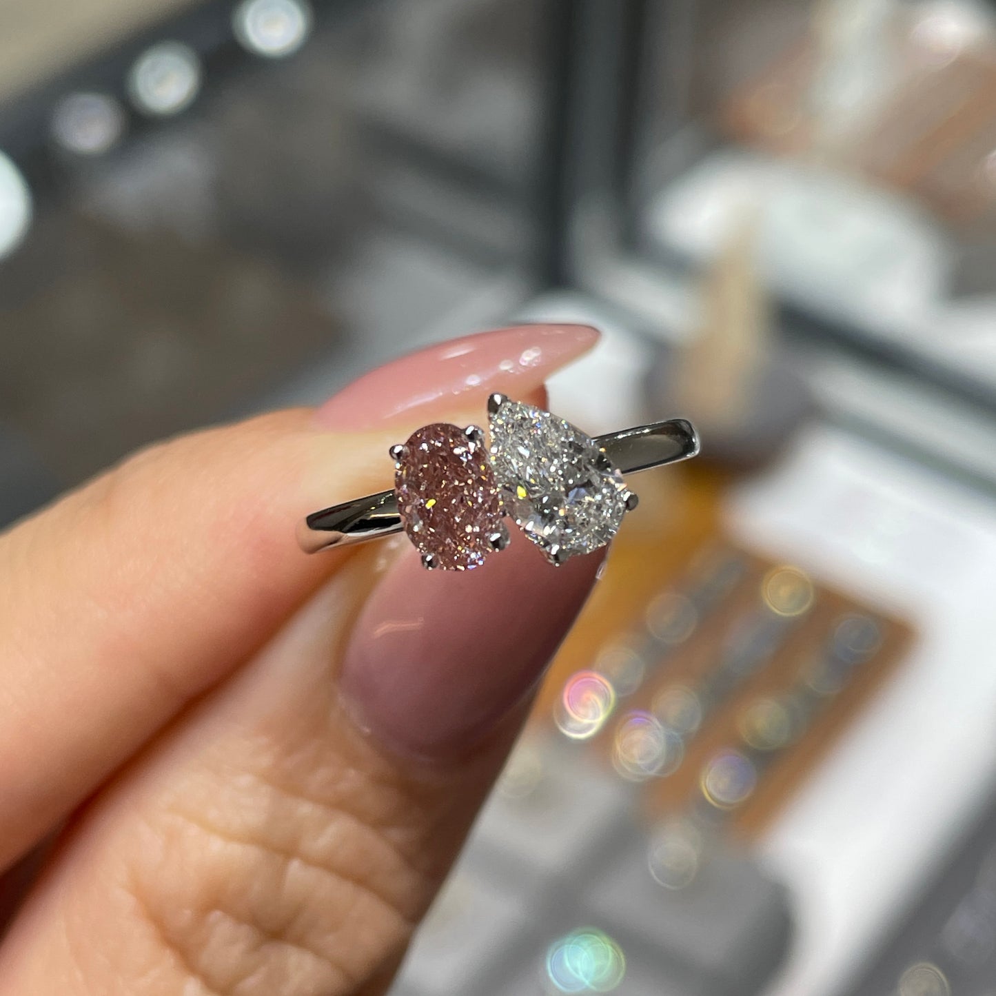 IGI lab pink diamond oval 0.6ct and diamond Pear 0.5ct toi et moi ring
