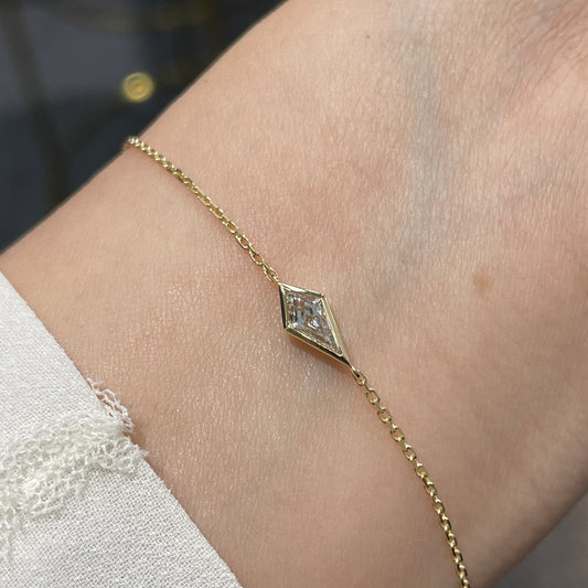 Lab diamond Kite 0.3ct bezel bracelet bio