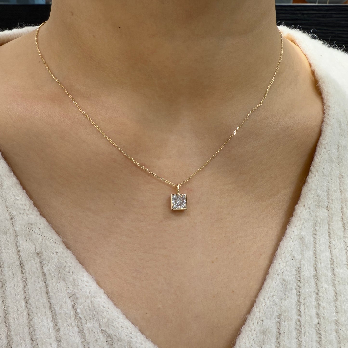 Lab diamond Princess cut 1ct bezel pendant with necklace
