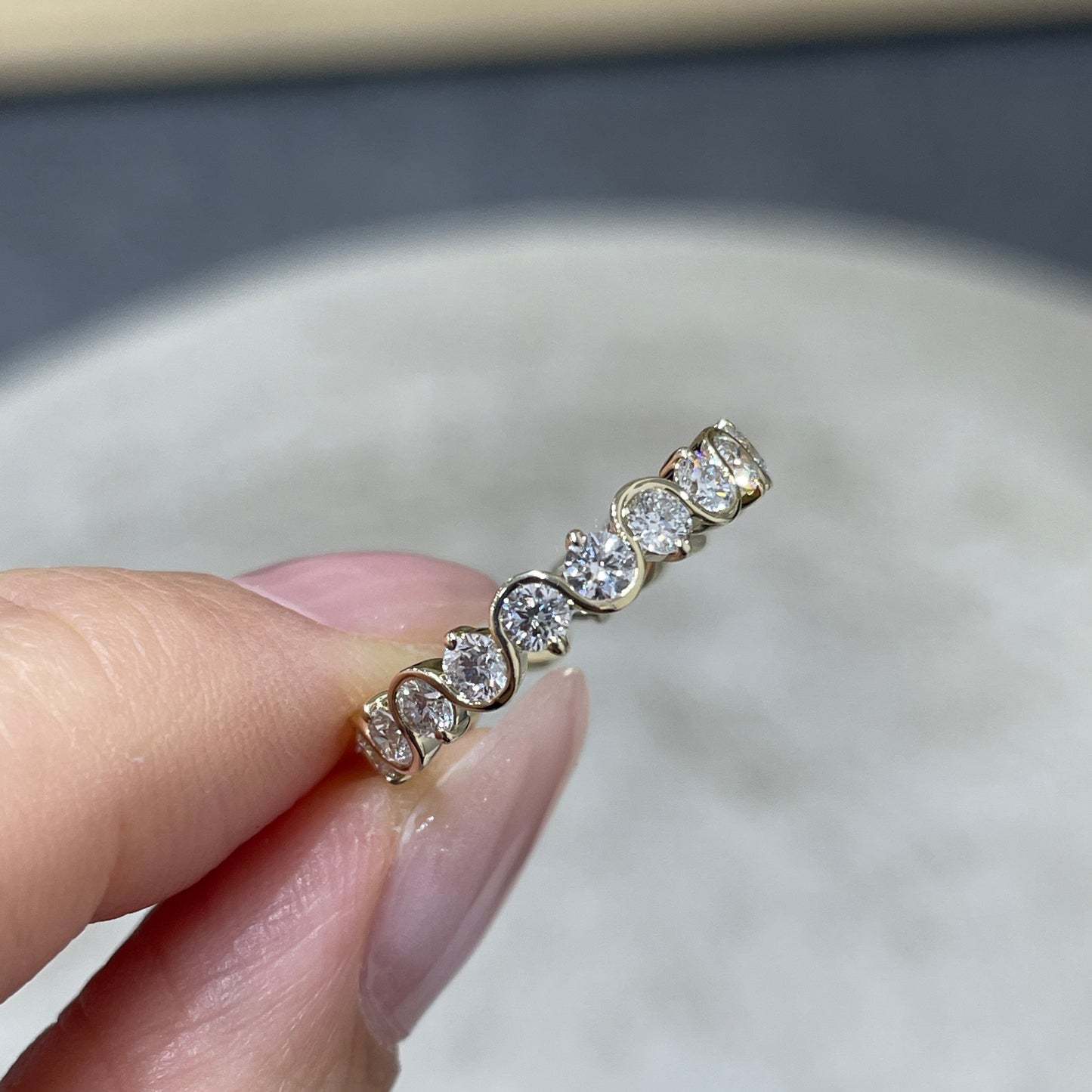 9K lab diamond round 1.6ct infinite wave full eternity ring