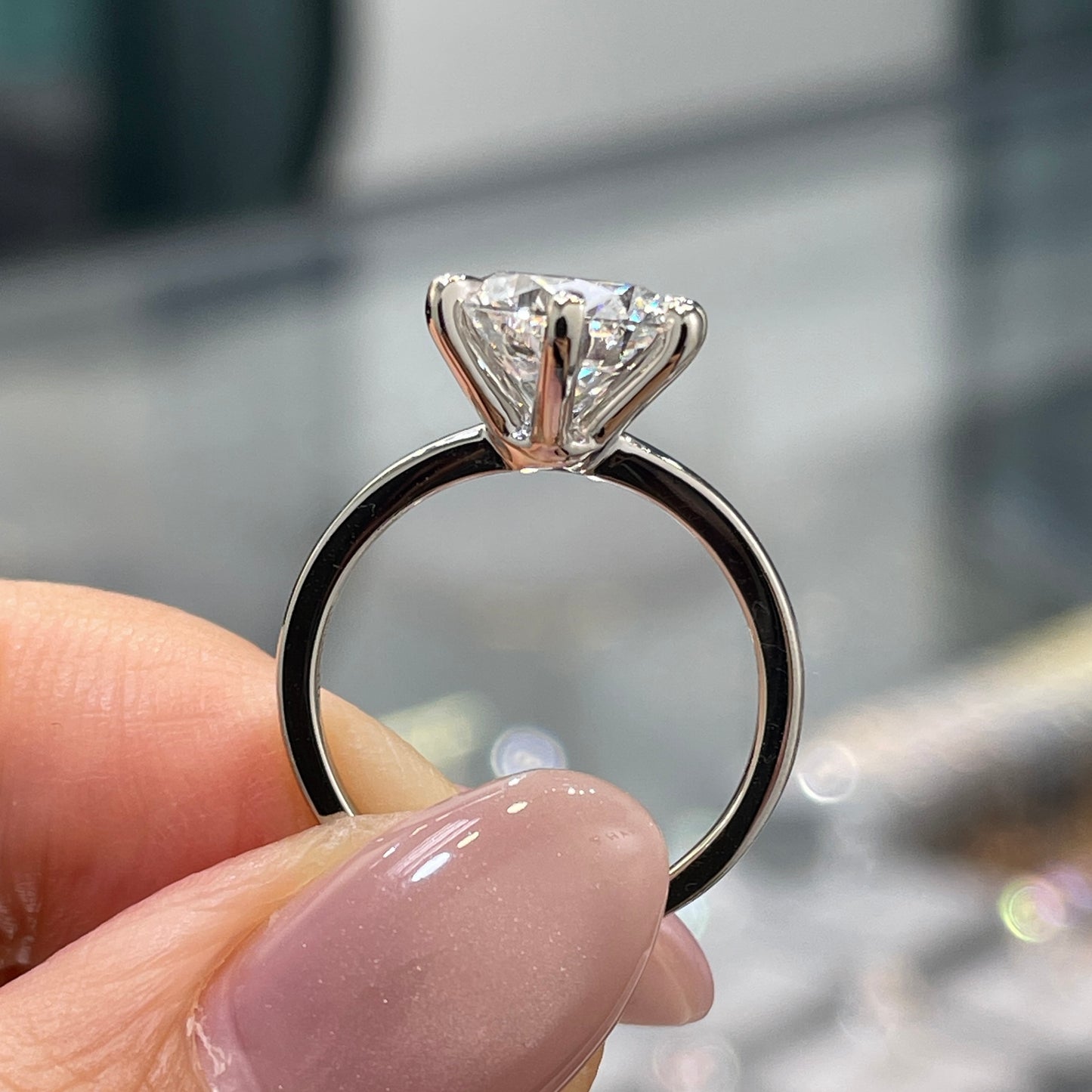 IGI Lab diamond Round 2ct six-prong solitaire ring