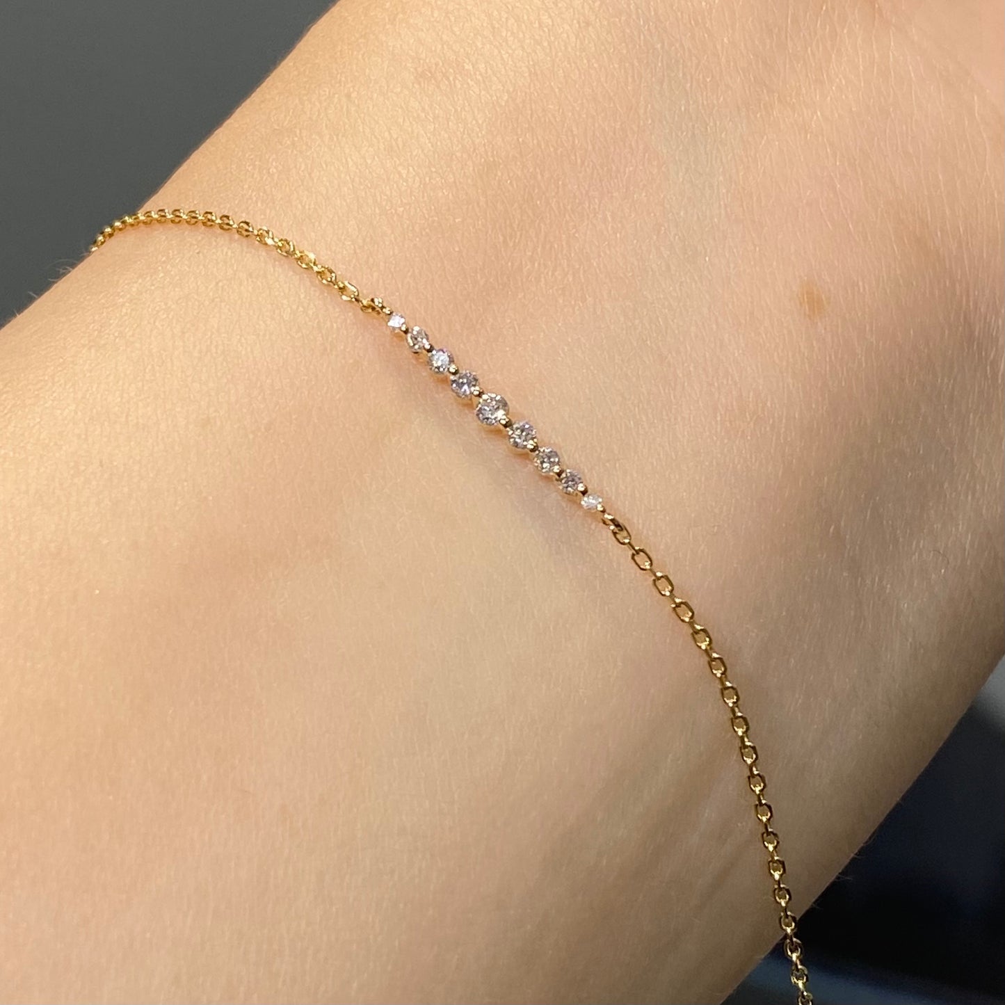 Lab diamond round 0.1ct bar bracelet