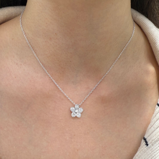 Lab diamond round 0.4ct flower necklace