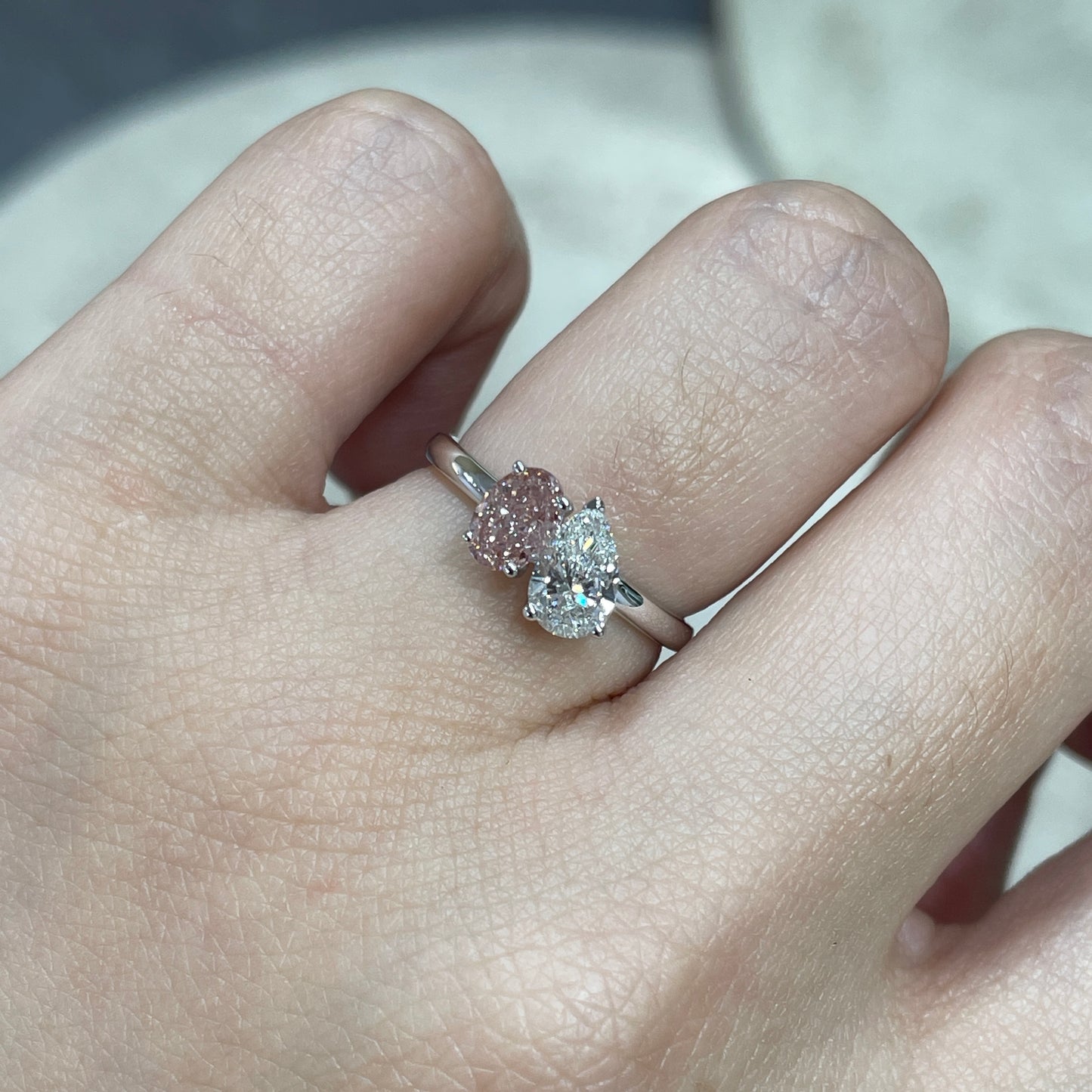IGI lab pink diamond oval 0.6ct and diamond Pear 0.5ct toi et moi ring