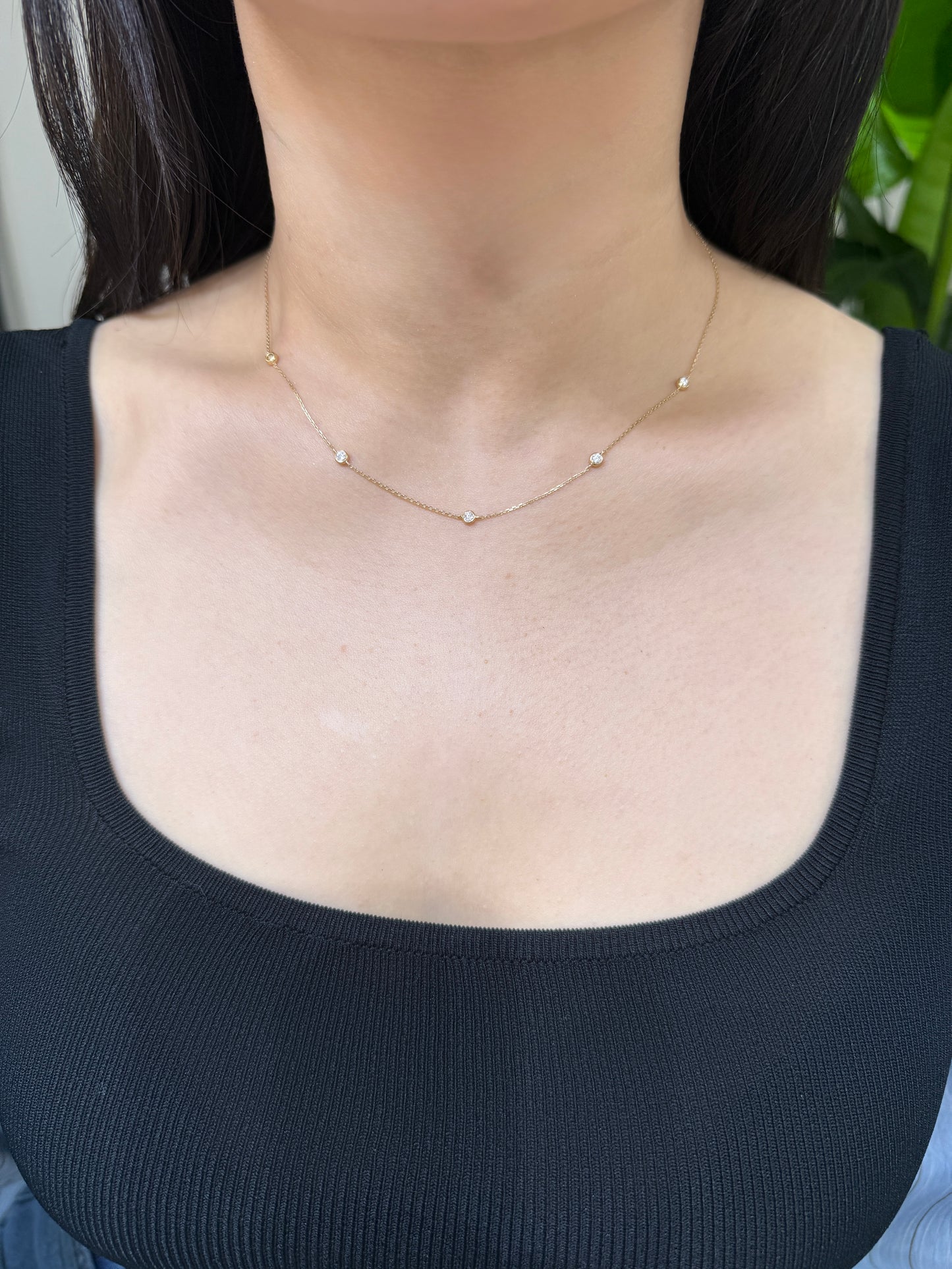 Lab diamond round 0.25ct five bezel necklace