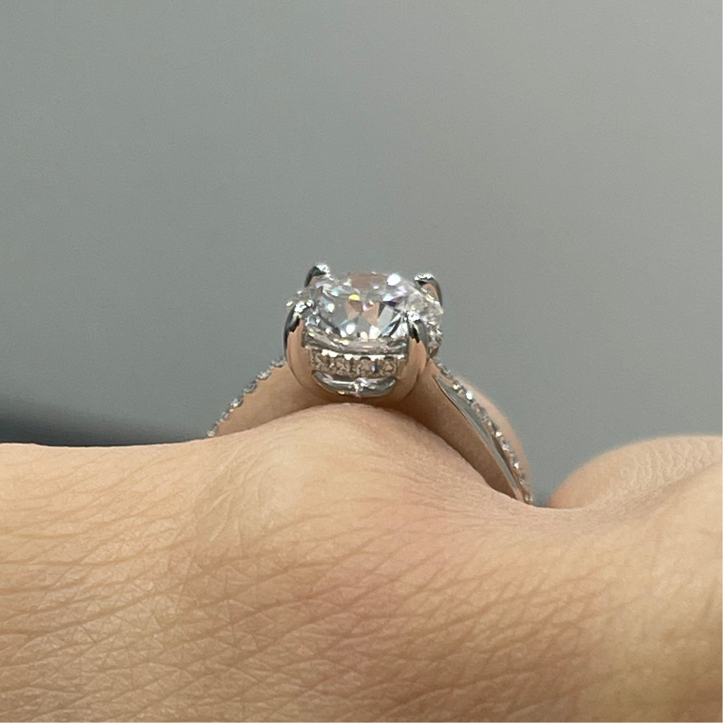 IGI lab diamond Round 2ct four-prong underhalo criss cross diamond band ring