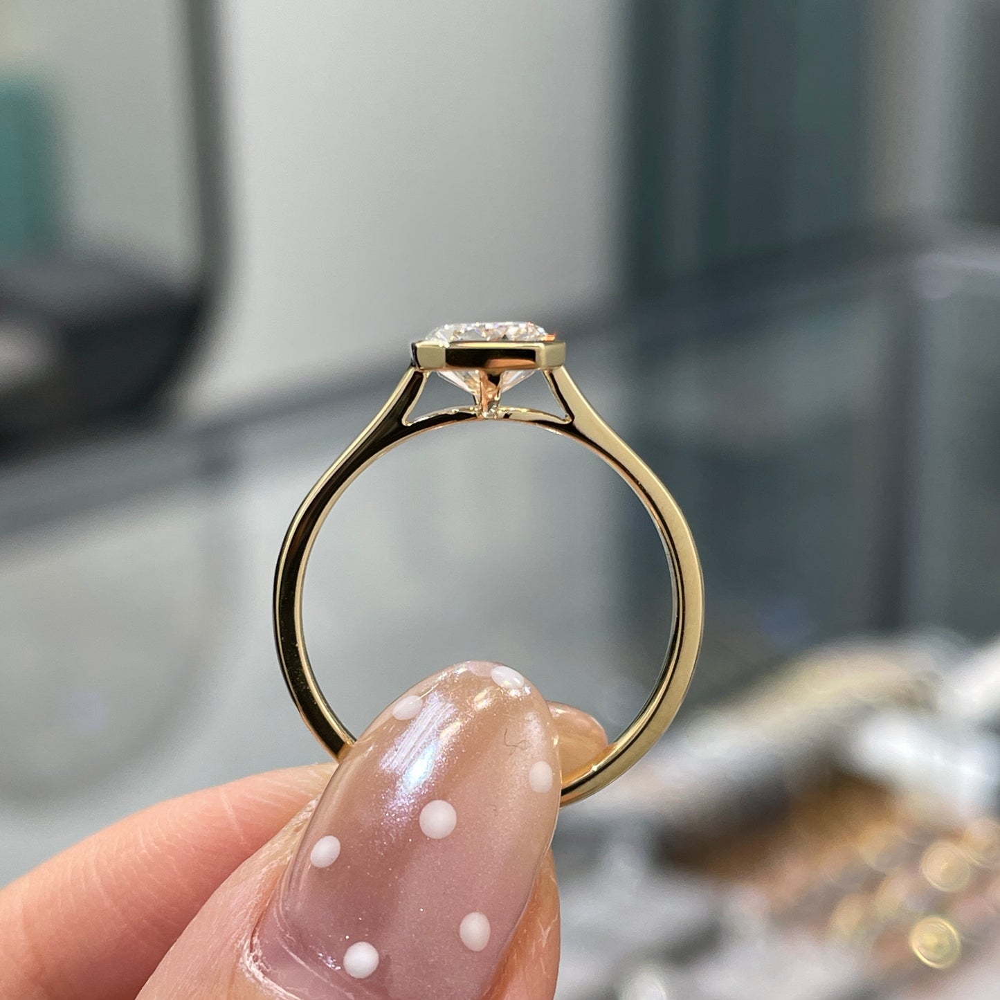 IGI Lab diamond Radiant cut 1.5ct bezel ring