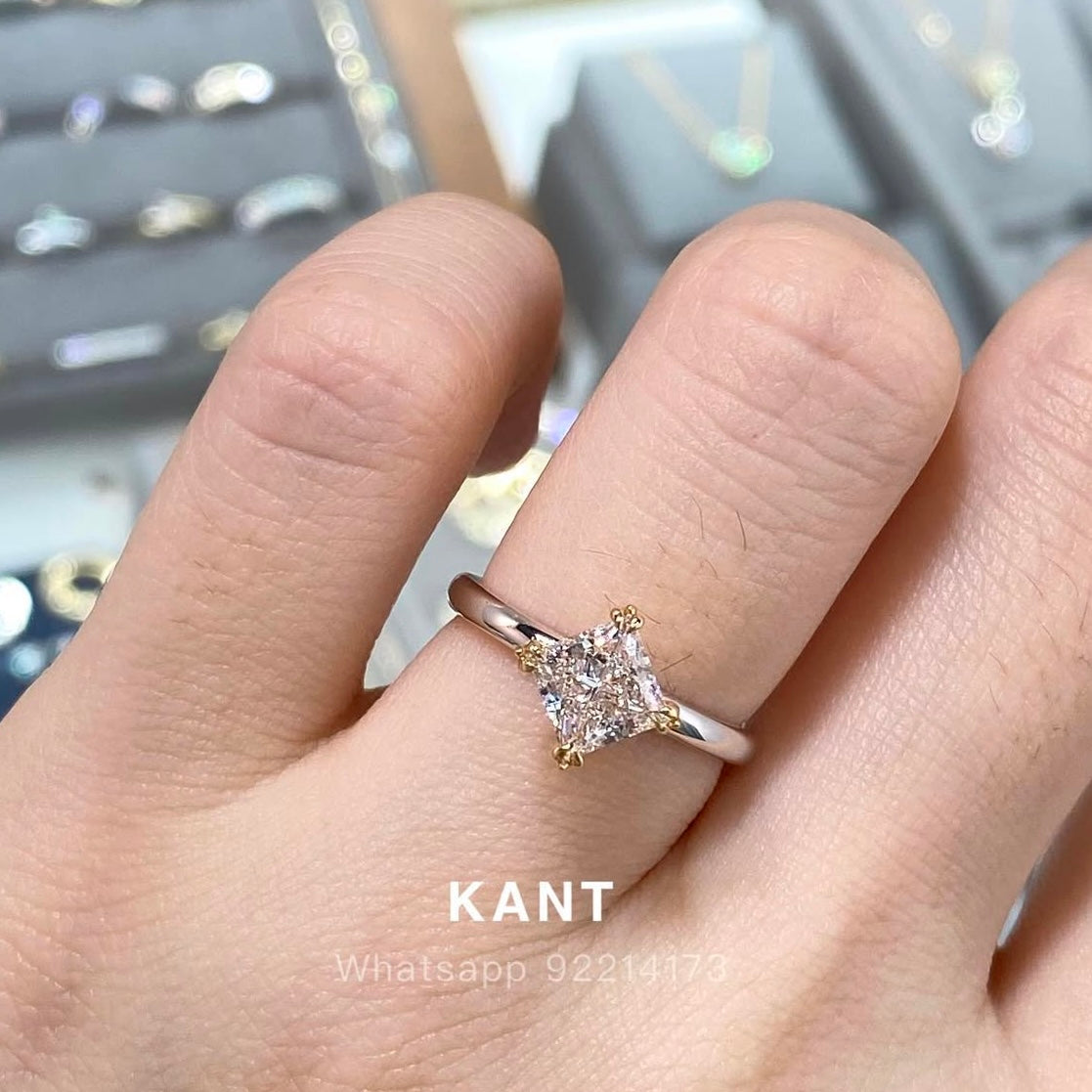 IGI Lab diamond Princess cut 0.9ct kite set two tone setting ring