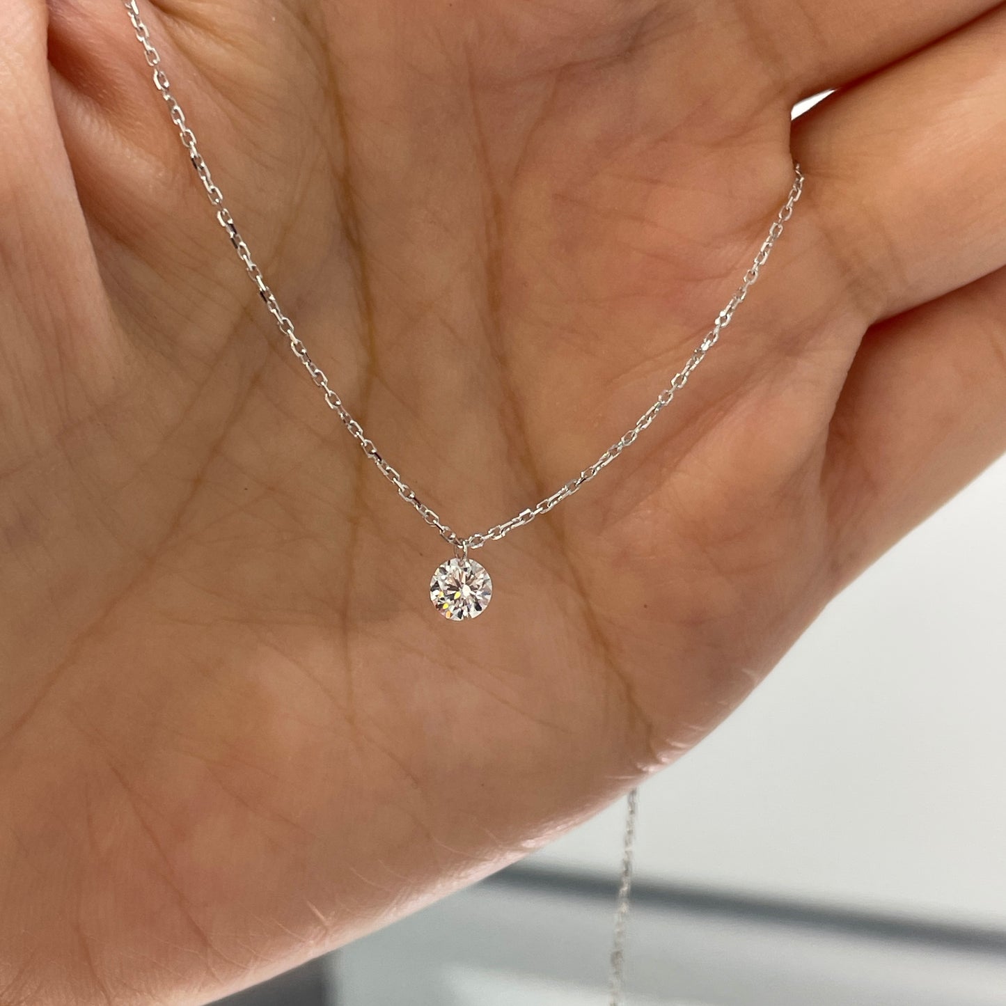 Lab Diamond round 0.3ct floating necklace
