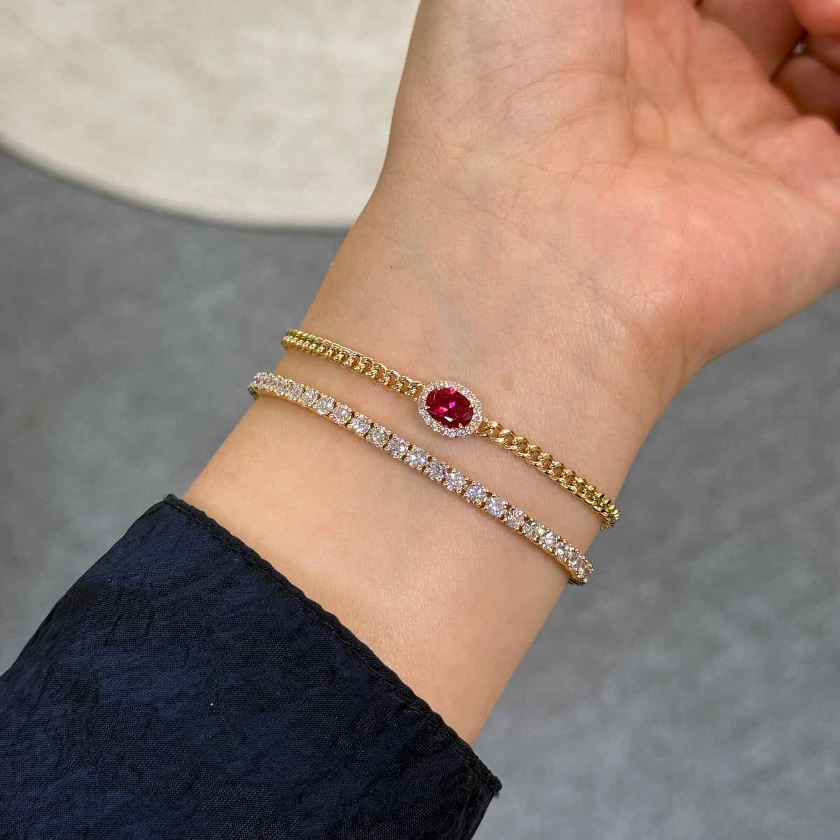 Lab pinkish ruby oval shape 0.8ct halo 3.1mm Cuban necklace
