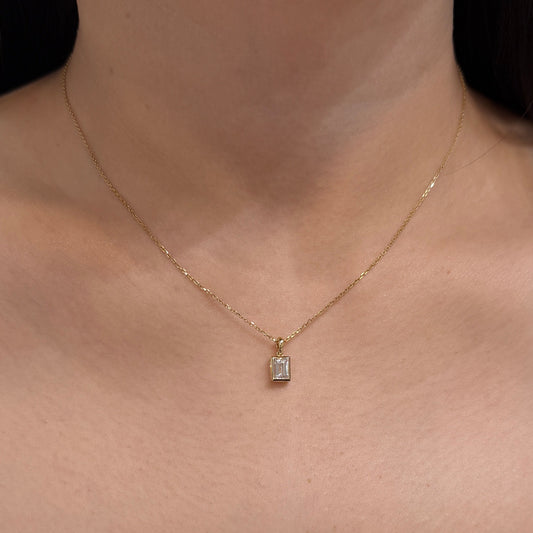 14k Lab diamond baguette cut 0.7ct bezel open clip pendant