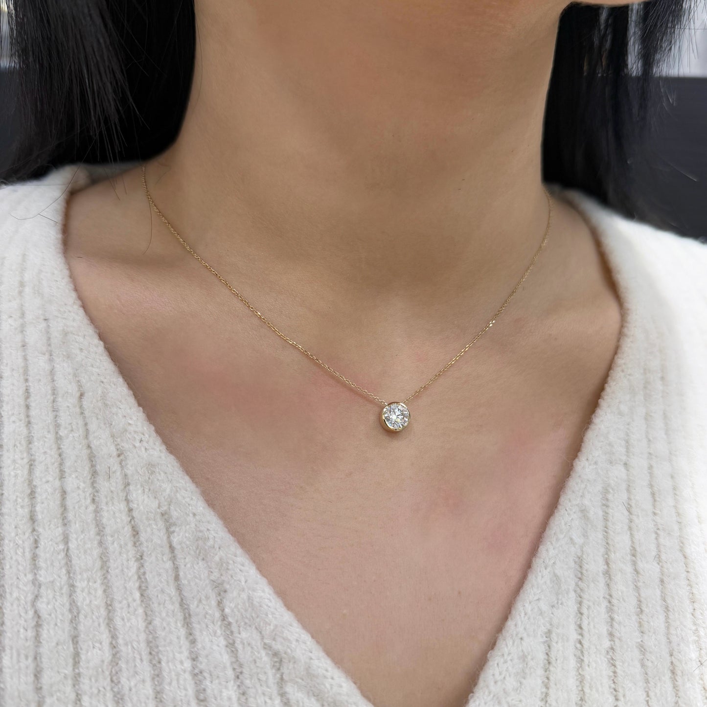 Lab diamond round 0.9ct bezel necklace