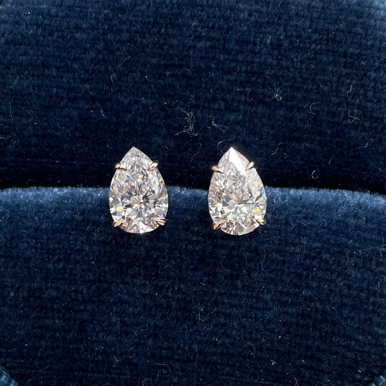 Lab diamond Pear shape 1.4ct stud earrings-pair