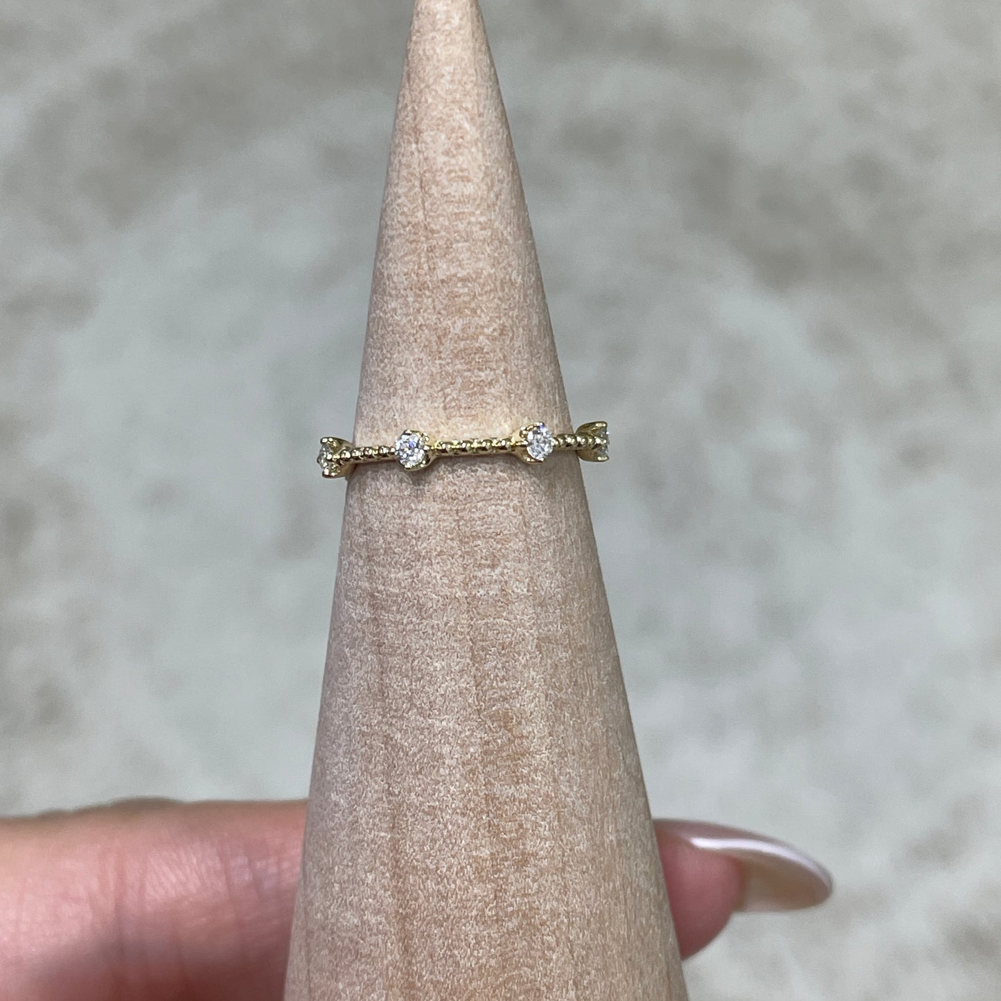 9k Lab diamond Round 0.16ct compass four-prong full milgrain pinky ring