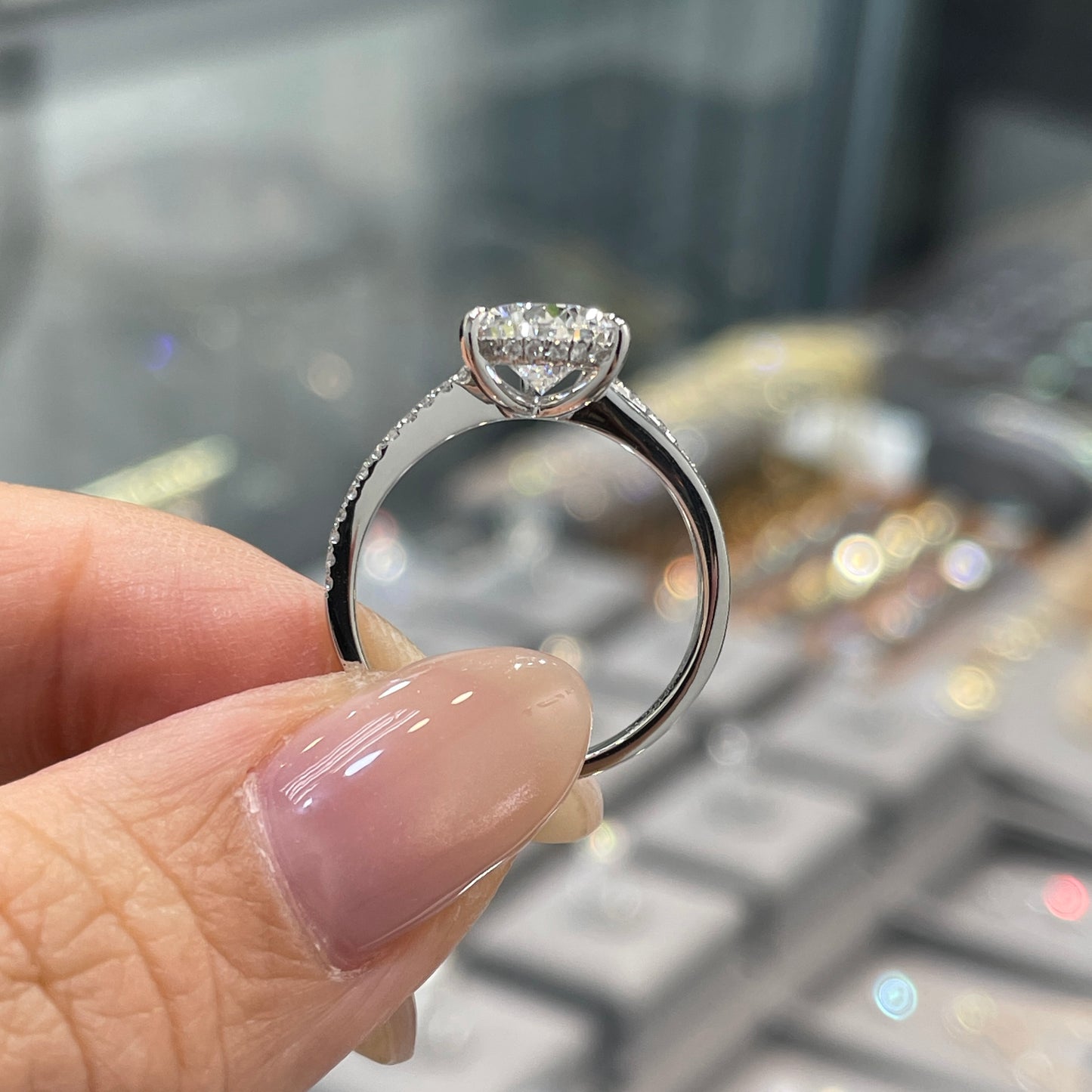 IGI Lab diamond Round 1.6ct three-prong underhalo criss cross pave band ring