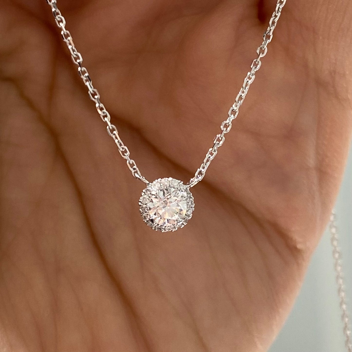 Lab diamond round 0.24ct halo diamond necklace