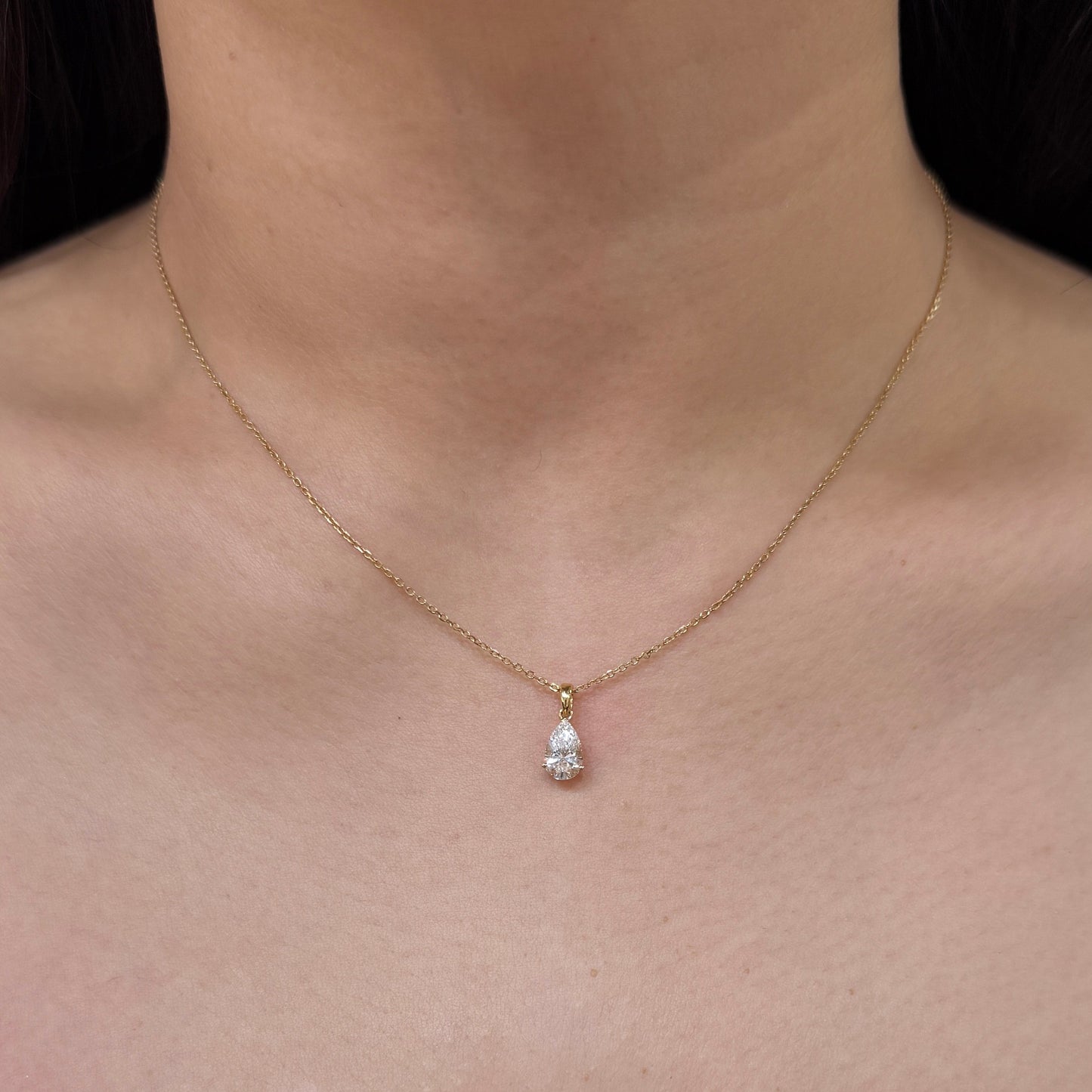 Lab diamond Pear shape 0.7ct three-prong open clip pendant