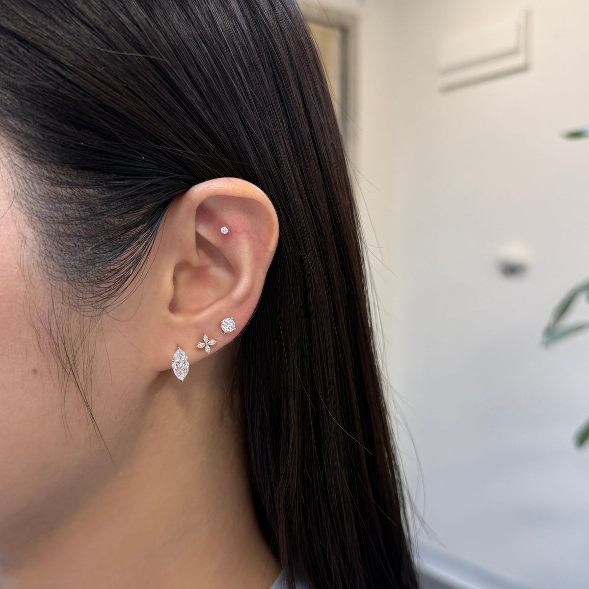 Lab diamond round 0.7ct four-prong stud earrings-pair