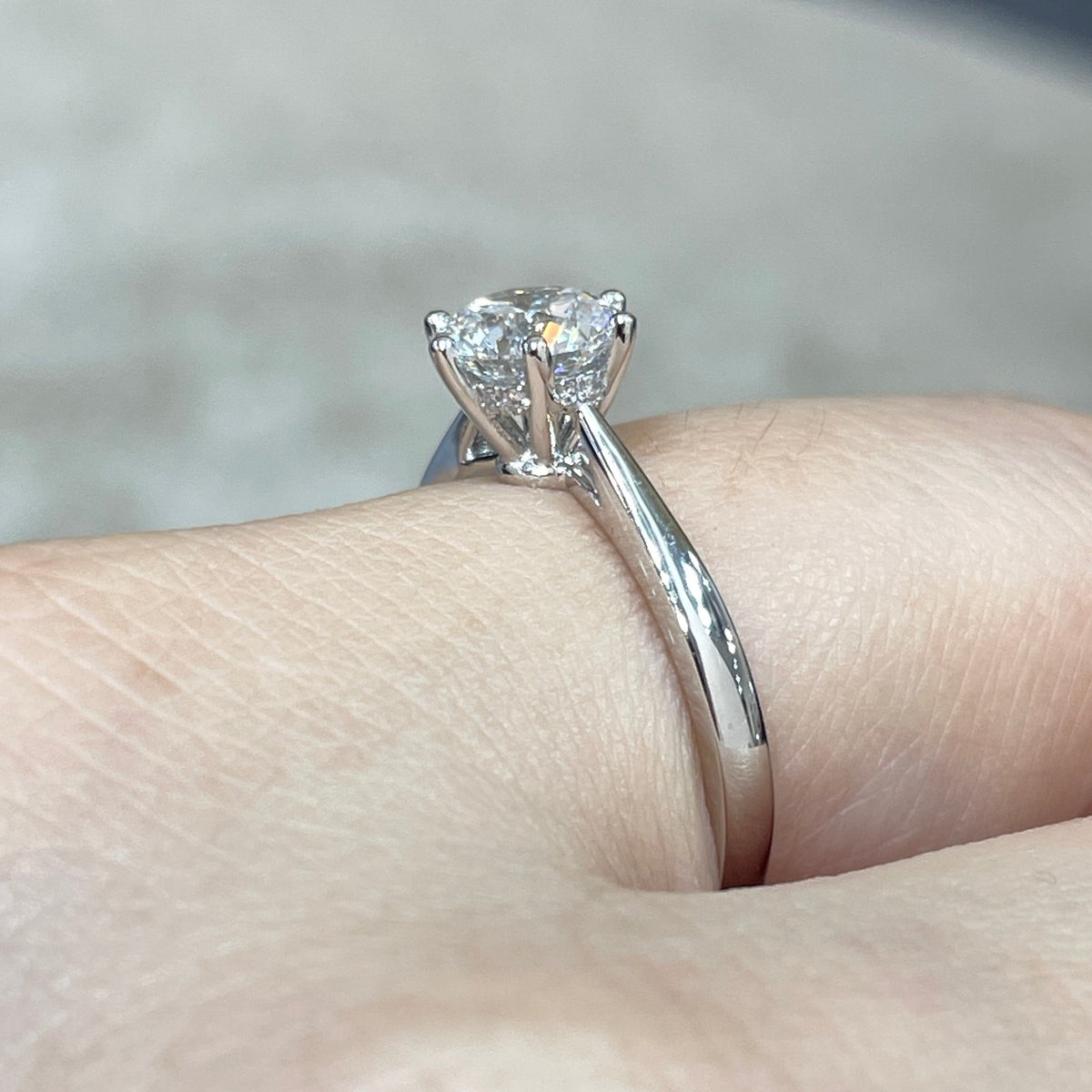 IGI lab diamond round 1.2ct six-prong underhalo ring