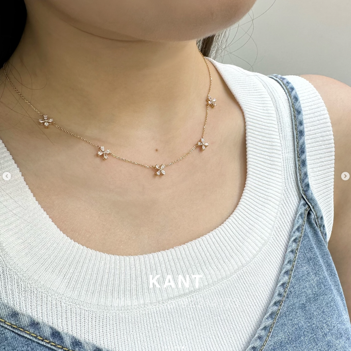 Lab diamond pear 0.8ct flowers necklace
