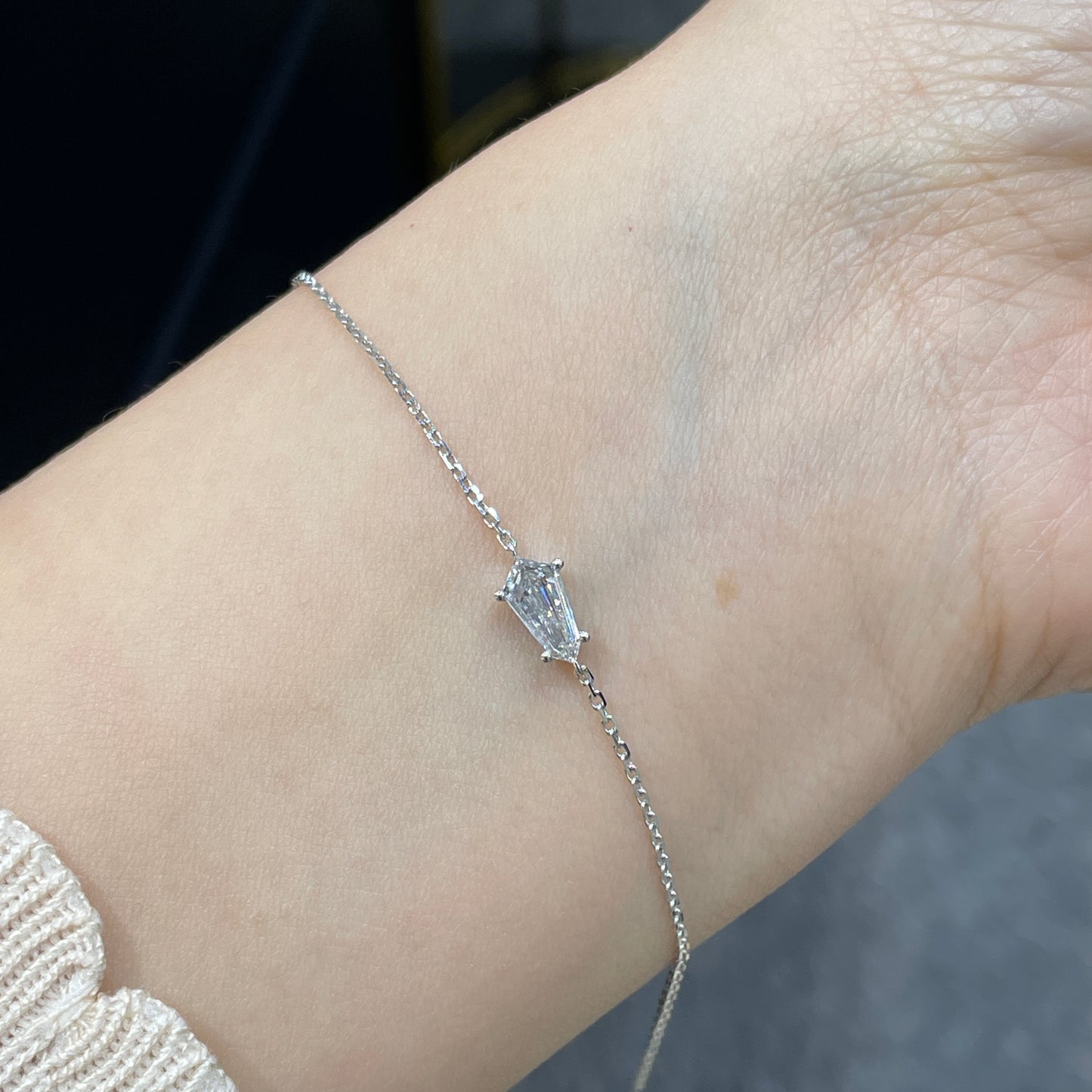 Lab diamond shield 0.5ct bracelet